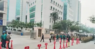 হাসপাতালে এসএসএফ সদস্যদের বিশেষ নিরাপত্তায় খালেদা জিয়া